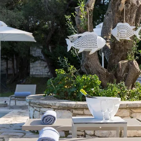 Villa White Stone By Rodostamo Collection